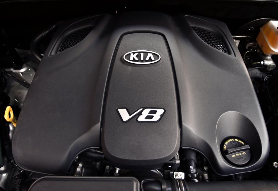  Kia Borrego 2009 года  (фото 213 из 345)